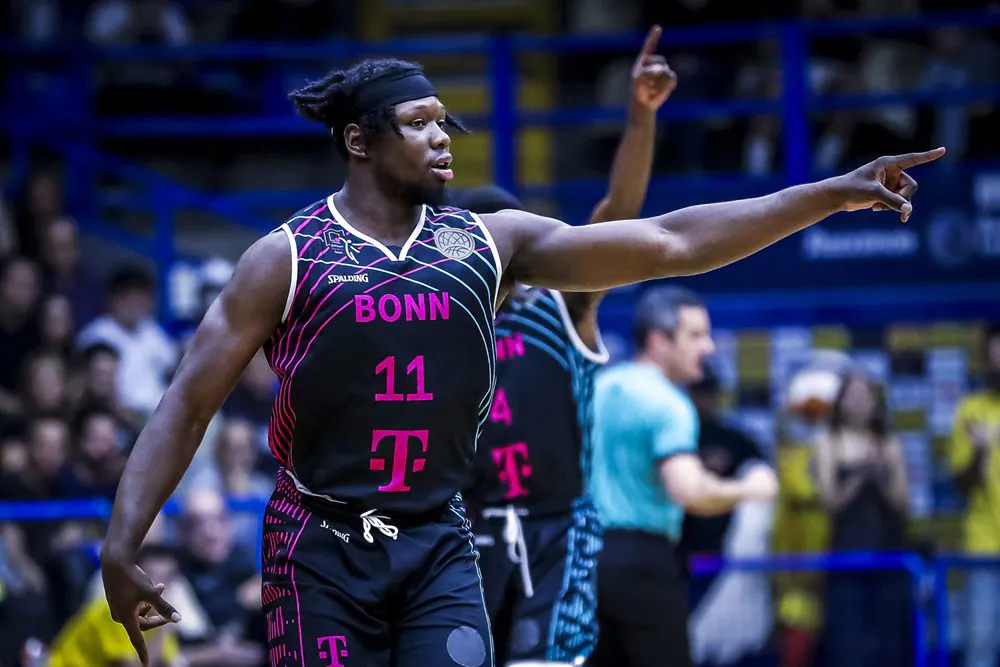 Brian Fobbs è la nuova guardia del Banco di Sardegna Sassari